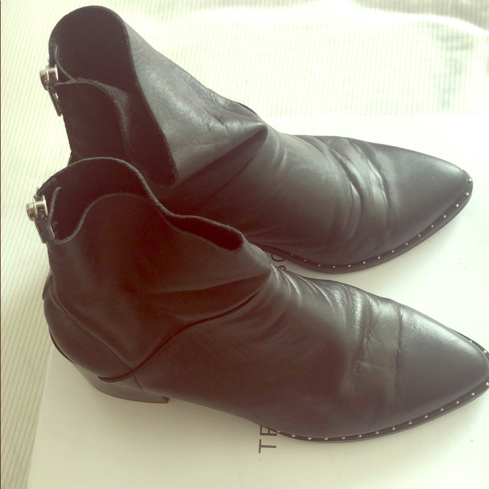 Treasure and bond Farrah black booties worn sz 9